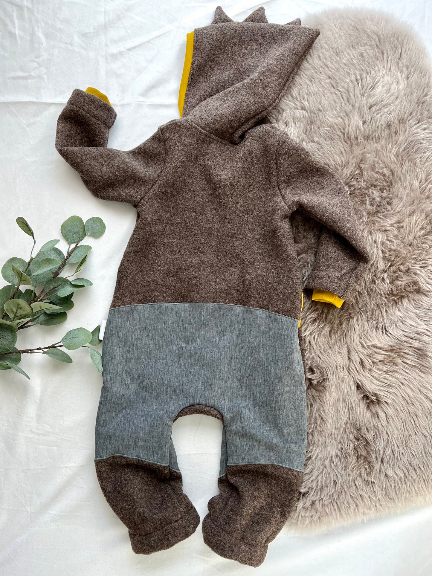 Wollwalkanzug mit Softshell Patches