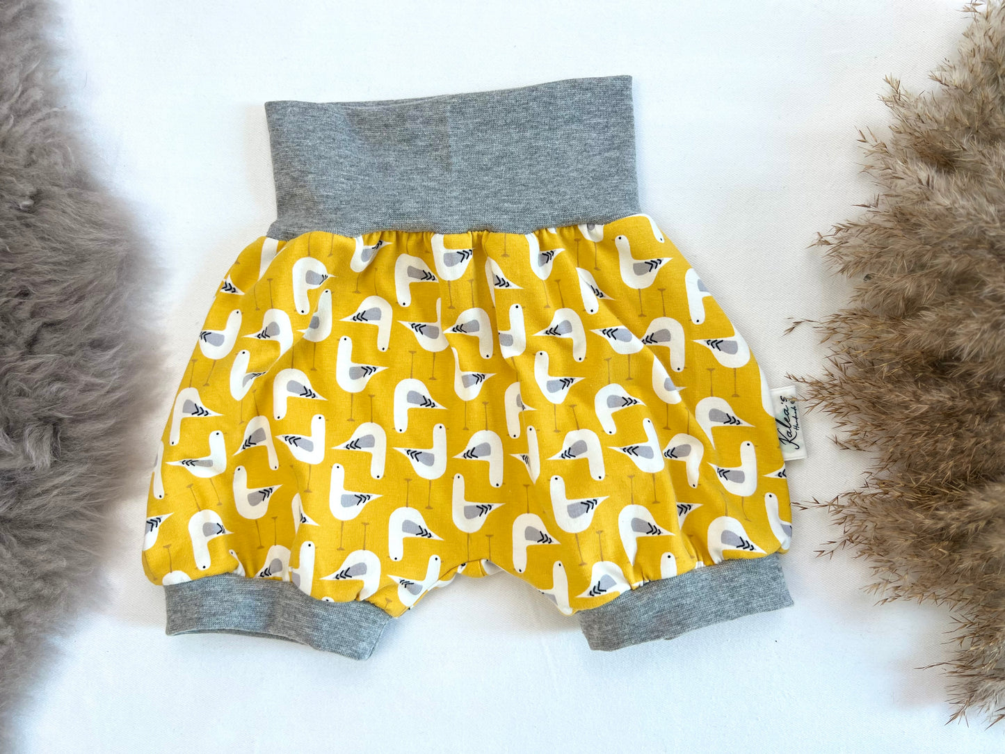 kurze Pumphose Gr. 104